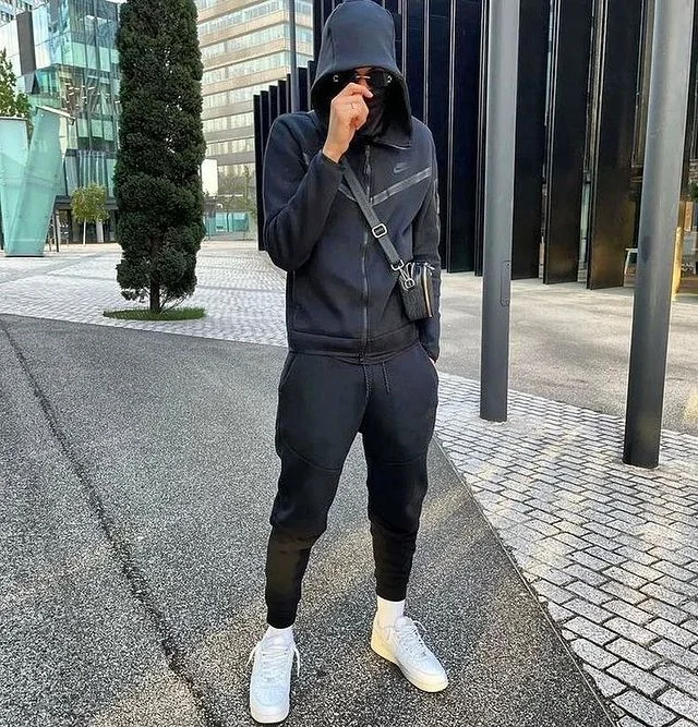 Nike Tech