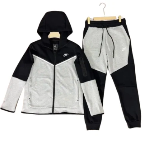 Nike 2023 Tech Fleece Set