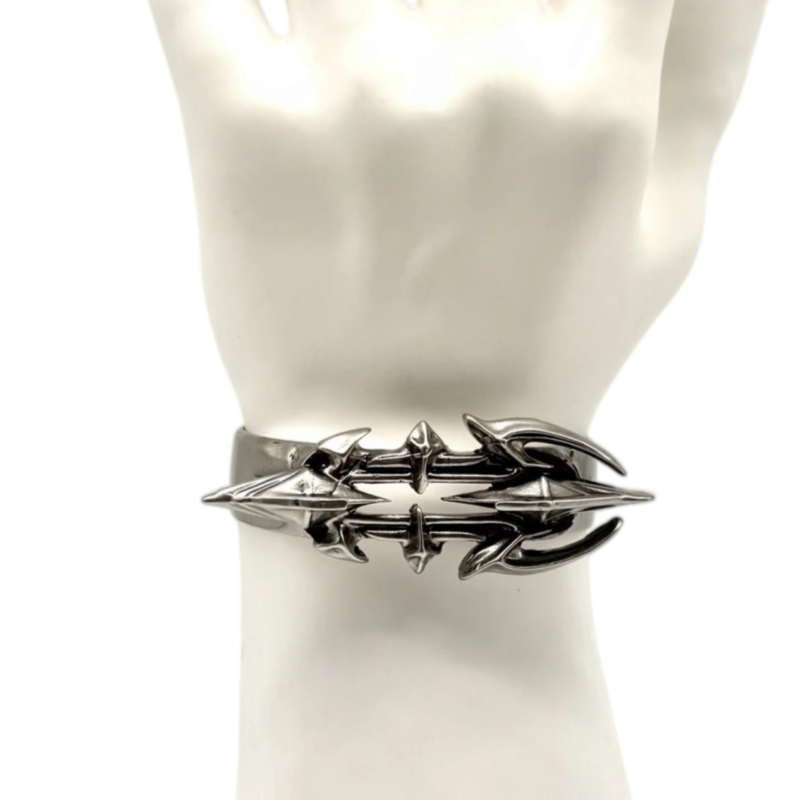 Iiimiii Erosion Metal Series Dark Special-Shaped Hollow out Stitching Bracelet