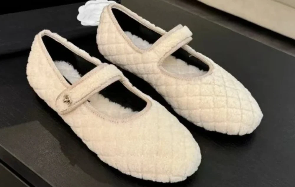 Chanel Lambskin Quilted CC Ballerina Flats ( 4+Colorways )