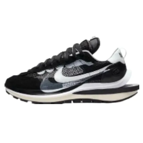 Nike Vaporwaffle Sacai "Black White"