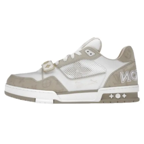 Louis Vuitton Trainer Beige White